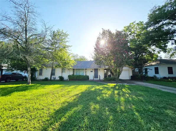 2503 Taylor St, Commerce, TX 75428