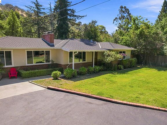 4th image of 5075 Alhambra Valley Rd