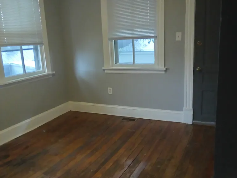 Rear bedroom