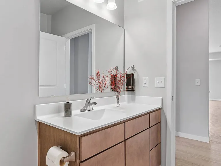 The Aurilla Apartments — Photo 23