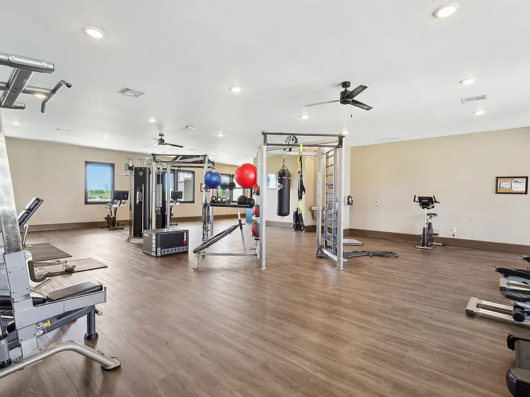 Azora Ranch Apartments — Photo 25
