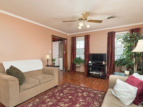 4th image of 4416 Bucknell Dr
