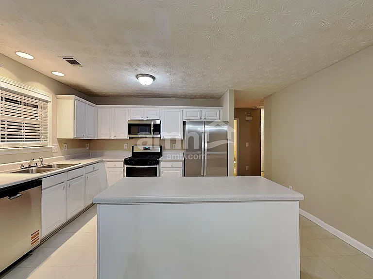 3801 Bogan Mill Rd — Photo 3