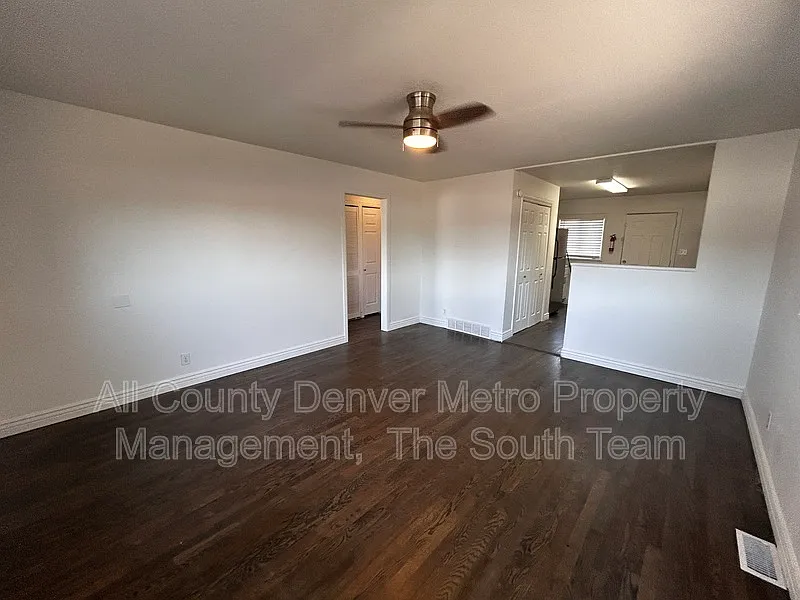 2 bed, 1.0 bath, 1470 sqft, $1,595 — Photo 3