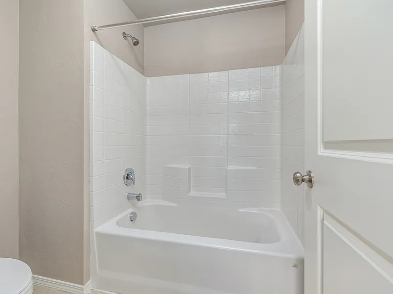 4305 S 10th Ave #4305-102 — Photo 18