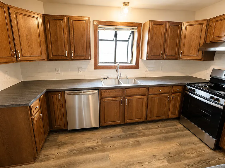 405 E Ridge Dr — Photo 14