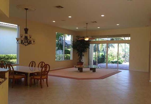 Home For Sale In Wycliffe