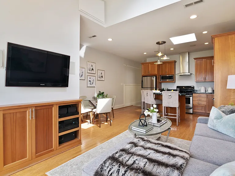 3175 California St — Photo 7