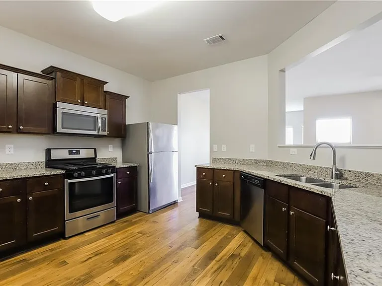 4123 Box Elder Path — Photo 4