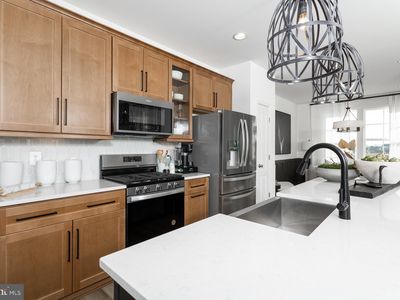 682 Newbury St, Charles Town, WV, 25414