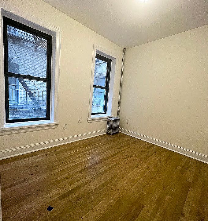 1st image of 270 6th Ave APT 13