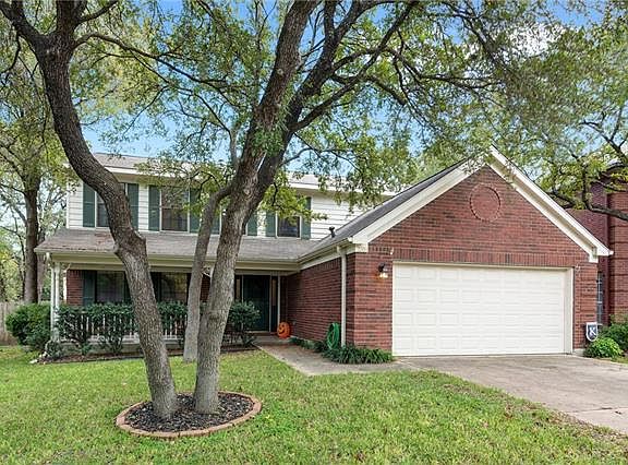 2nd image of 2205 Mockingbird Dr