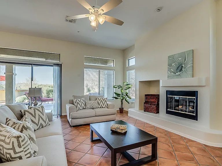 42020 N Moss Springs Rd — Photo 4