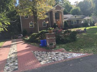 9017 Charles Augustine Dr, Alexandria, VA 22308