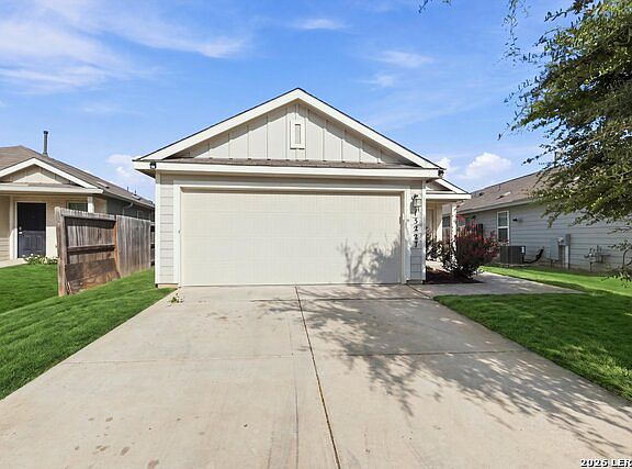 3rd image of 13227 Ashworth Blvd