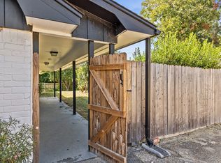 1700 Laurel Lake Dr, Waco, TX 76710