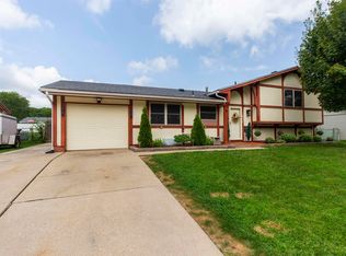 1951 Broadford Dr, South Bend, IN