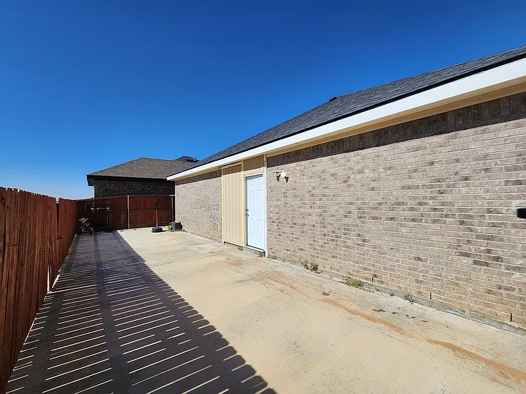 2304 Boise Dr — Photo 6