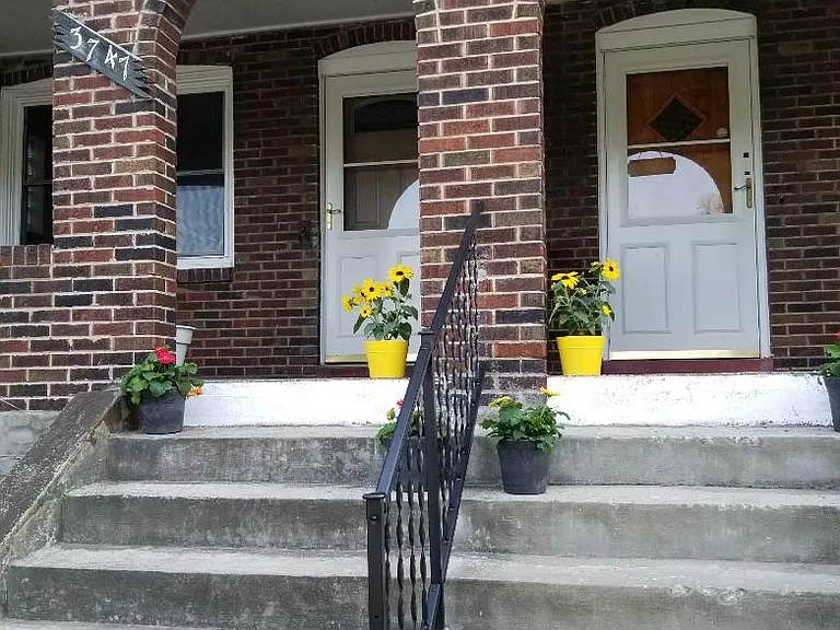 3747 Beechwood Blvd — Photo 3