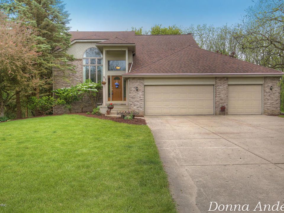 1st image of 6300 Egypt Valley Ct NE