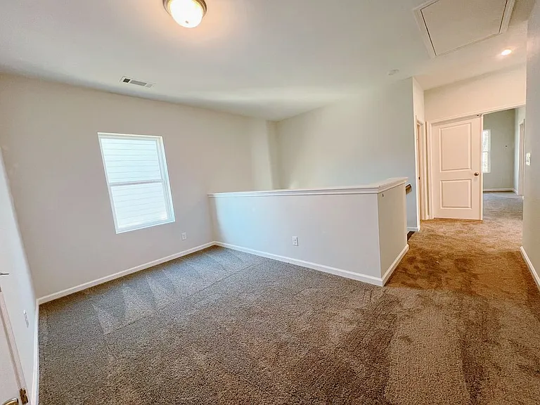 2475 Whistler Way NE — Photo 10