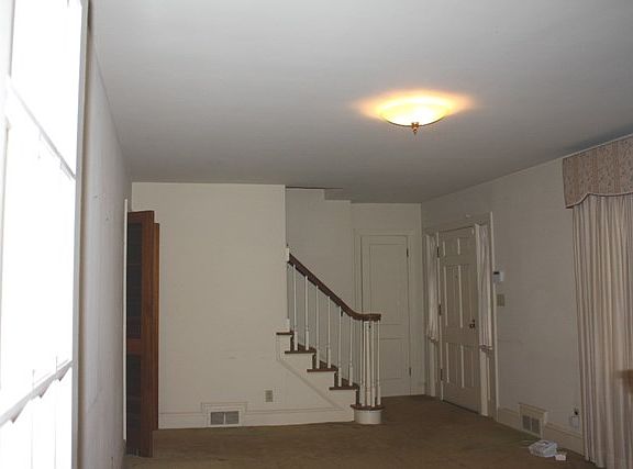2nd image of 506 Hairston St