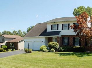 10 Rolling Hills Rd, Schenectady, NY 12309