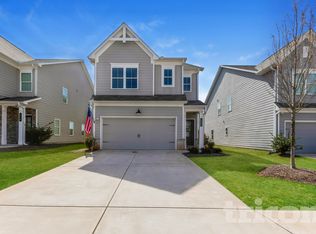 132 E Ridge Way, Woodstock, GA 30188