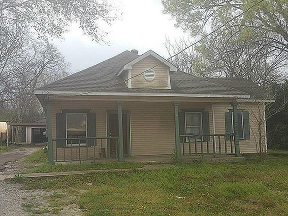 4th image of 302 Kernohan St