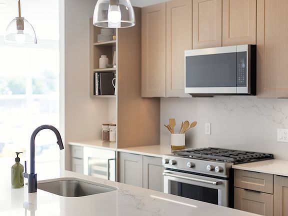 Signature Collection Kitchen with upgraded finishes