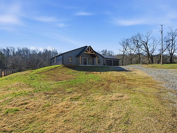 2nd image of 2731 Highway 25
