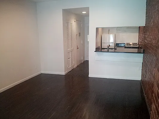 Sold by Big Apple NYC | media 13