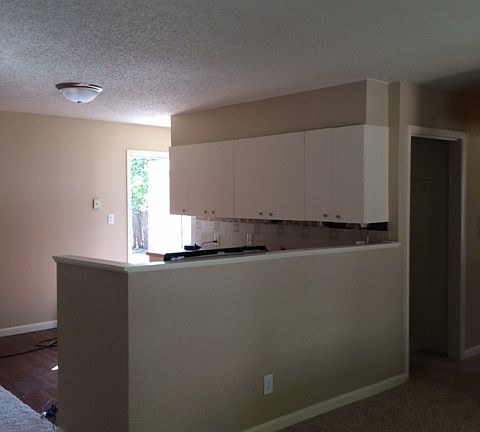 Great kitchen dining combo.