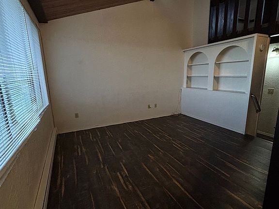 4th image of 1406 S Division St APT F