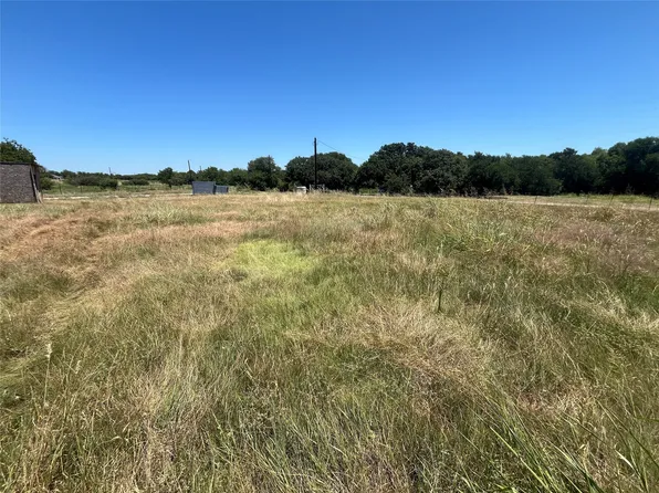 3020 Spring Branch Dr, Little Elm, TX 75068