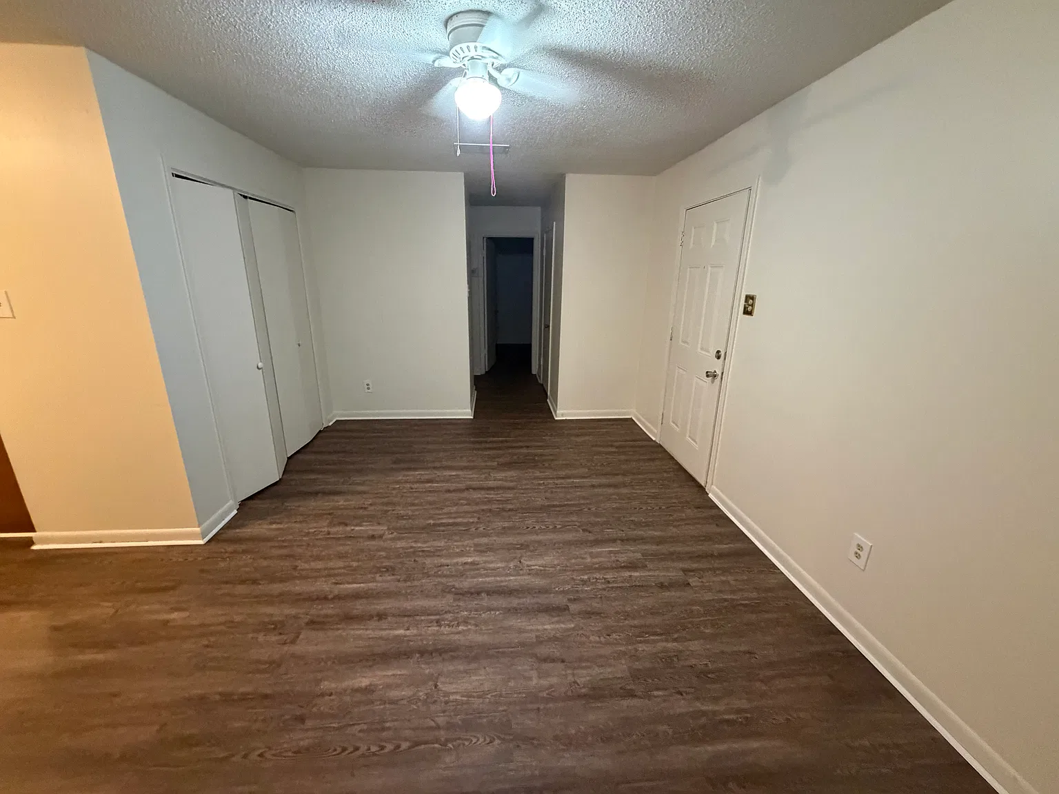 2 bed, 1.5 bath, $700 — Photo 3