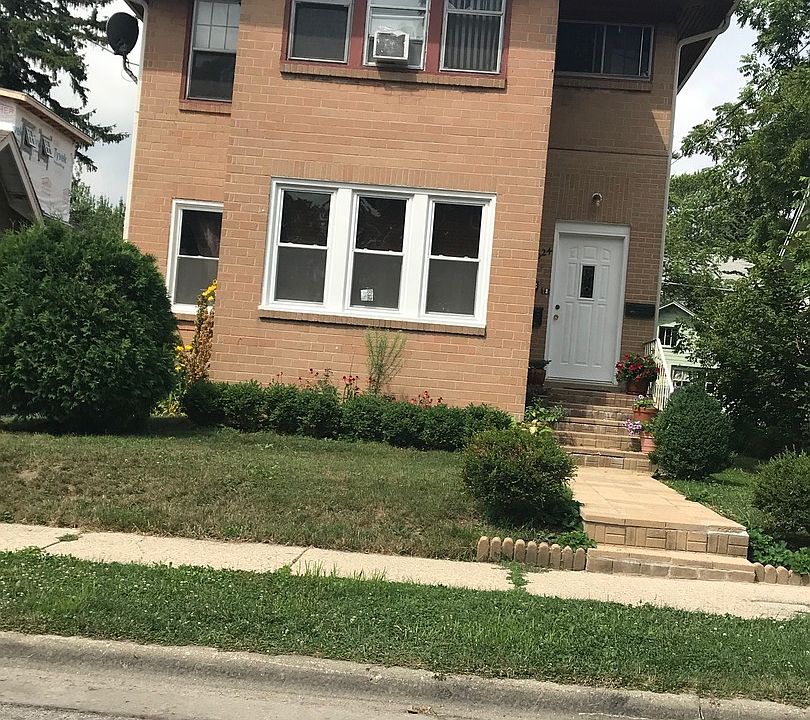 2nd image of 1024 Palmer Pl