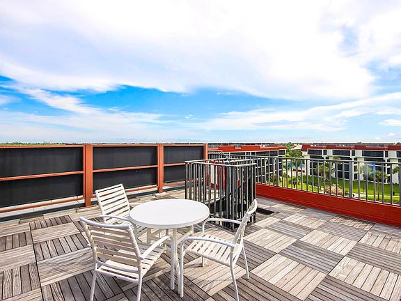 3rd image of 2445 W Gulf Dr Unit B44