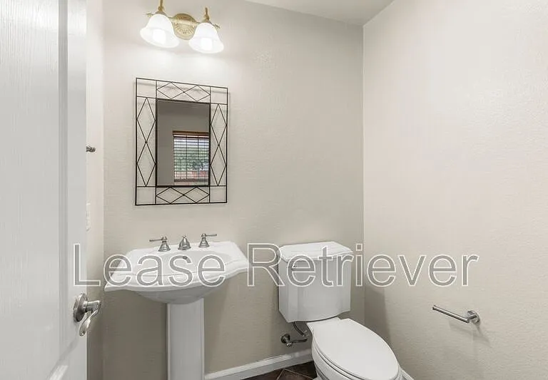 223 W Prosperidad Way — Photo 18