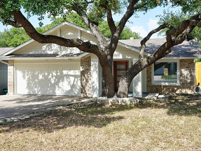 12815 Carrera Dr — Photo 31