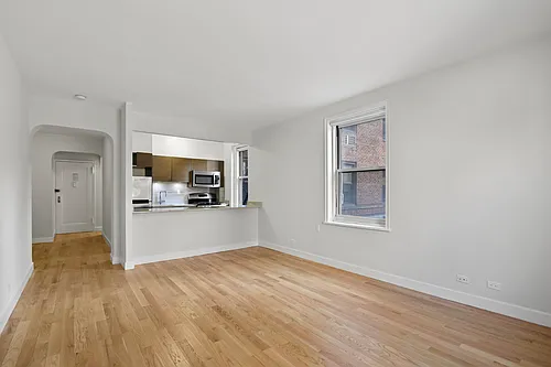 364 W 18th St Photo 1