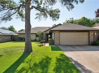 2100 E Sandy Creek Trl, Edmond, OK 73013