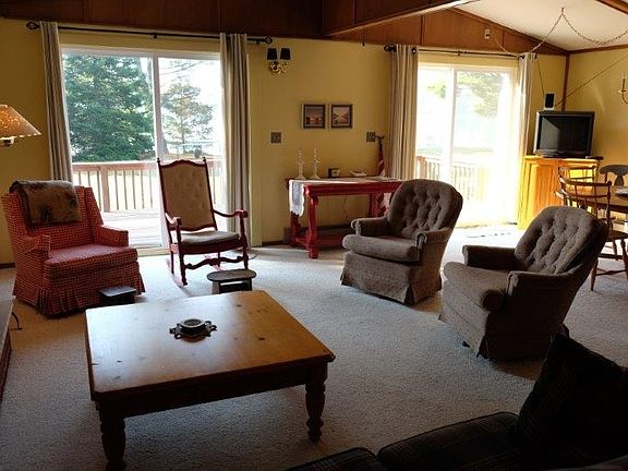 4th image of 8169 Lost Lake Dr N
