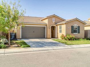 3164 Roberts Ave, Clovis, CA 93619