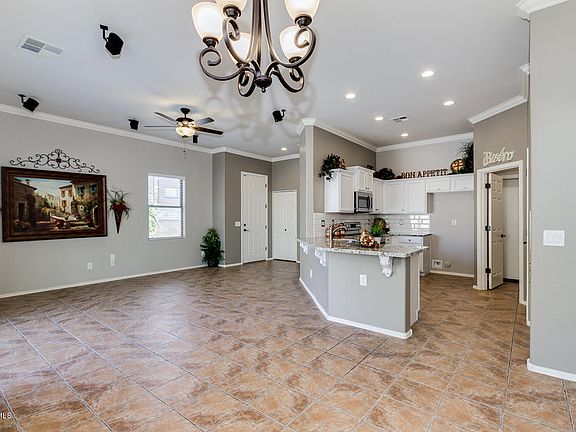 5th image of 26 S Quinn Cir Unit 3