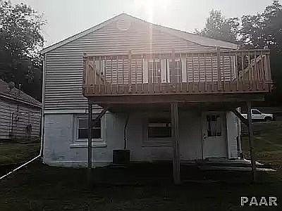 4th image of 426 Buena Vista St