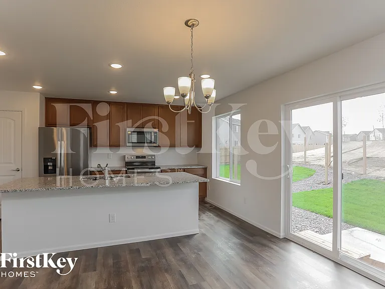 10249 Luneth Dr — Photo 5