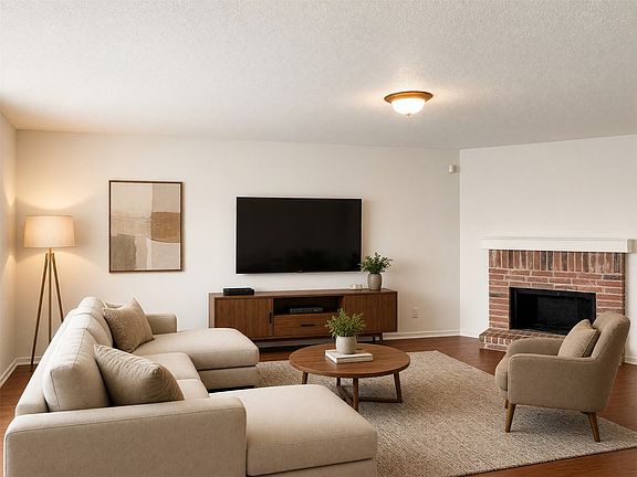 4th image of 8431 Redheart St