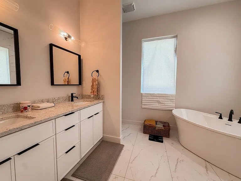 765 Carnes Station Cv — Photo 9