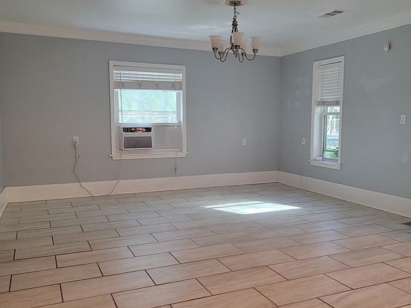 4th image of 1217 N 32nd Ave #10736957